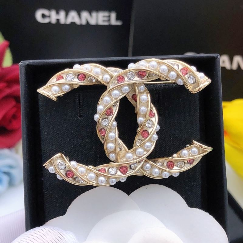 Chanel Brooches - Click Image to Close